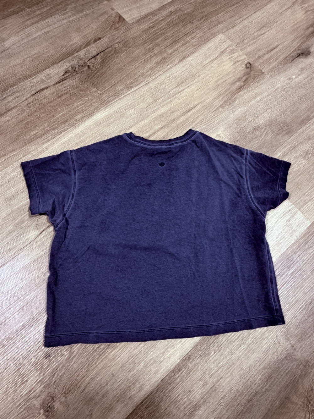 Lululemon Womens Size 6 Black Heathered Cropped T-Shirt Short Sleeve Crop Tee